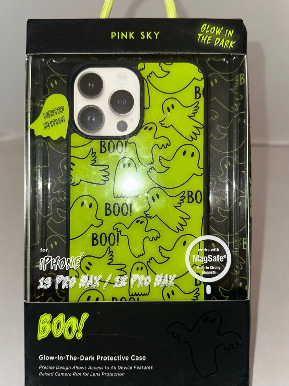 Glow in the dark Ghost Pattern Phone Case in Neon Green - Slim Protective Cover